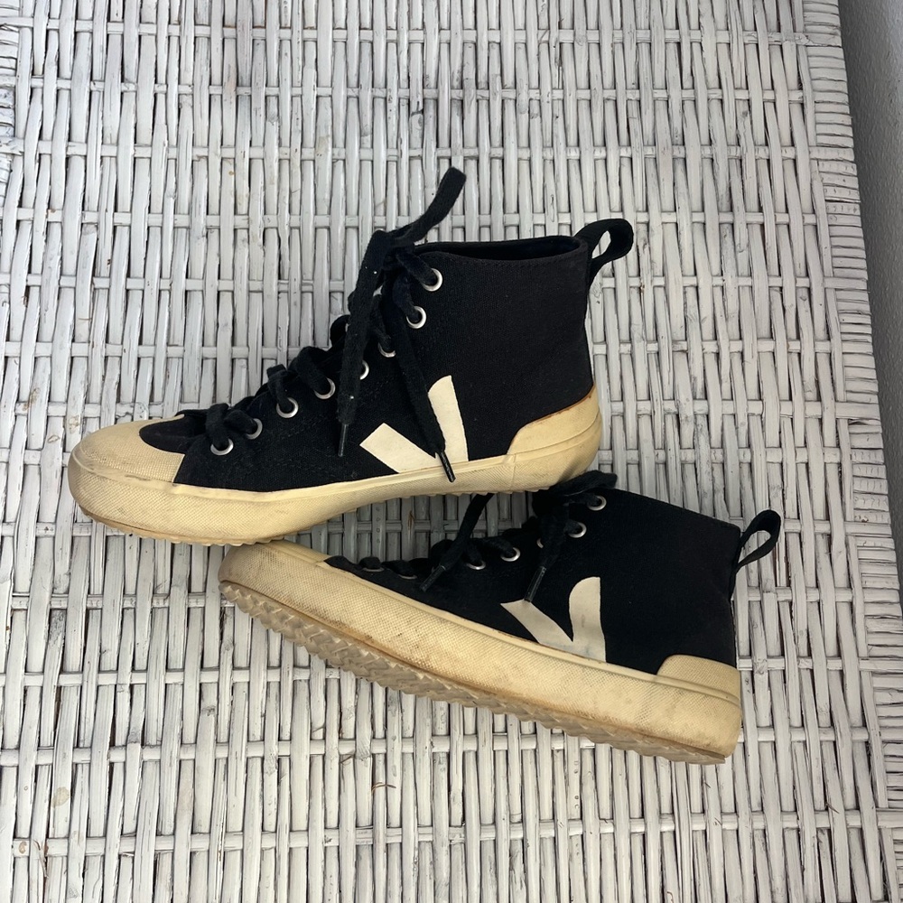 Veja Shoes